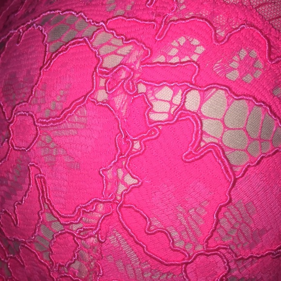 Victoria’s Secret Very Sexy Push up - Picture 2 of 3